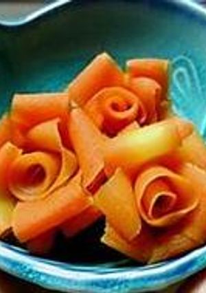 お弁当の隙間に。人参の薔薇☆-レシピのメイン写真