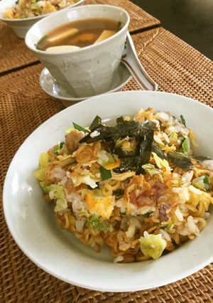 辛ラーメンでそば飯 ➕辛スープ-レシピのメイン写真