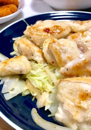 鶏胸とキャベツのシーザードレッシング炒め-レシピのメイン写真