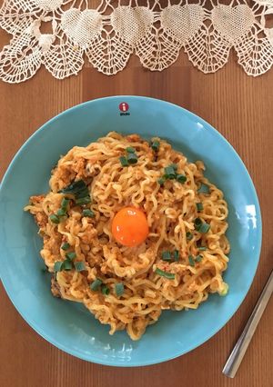辛ラーメン❤辛~いカルボナーラ風-レシピのメイン写真