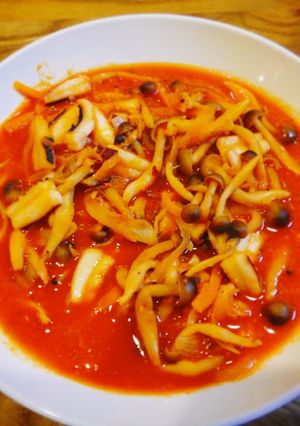 イカとしめじの野菜ジュース煮-レシピのメイン写真