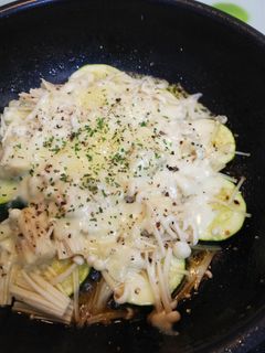 ズッキーニ⭐️えのきチーズ焼き⭐️-レシピのメイン写真