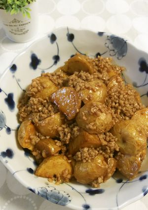 新じゃがの甘辛そぼろ-レシピのメイン写真