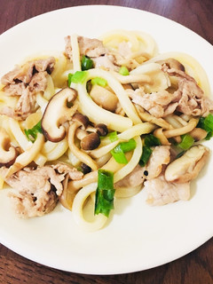 バター香る♪きのこうどん-レシピのメイン写真