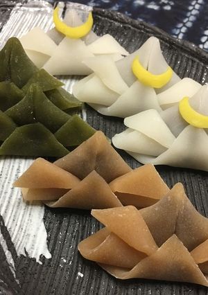 端午の節句に簡単レンジ八ッ橋de兜-レシピのメイン写真