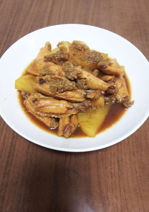 ニンニクたっぷり！手羽中と大根の甘辛煮-レシピのメイン写真