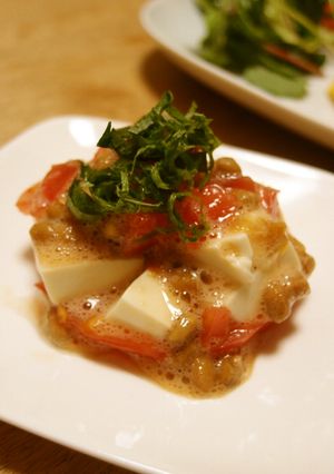 混ぜるだけ！トマトと豆腐と納豆のサラダ-レシピのメイン写真