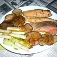 紅鮭+黒あわび茸+白ねぎのオリーブ炒め