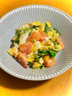 セロリの葉とトマトの塩玉子炒め-レシピのメイン写真