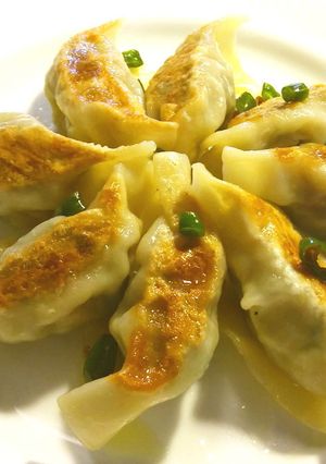 SDGs　蕗の葉の肉種で水餃子と焼餃子-レシピのメイン写真