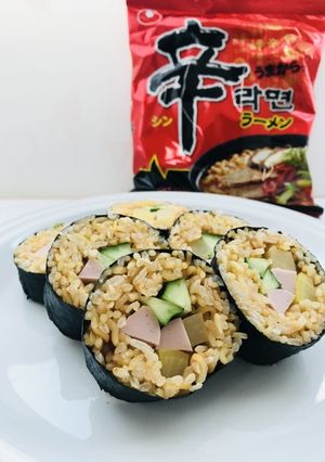 辛ラーメンでソバメシお手軽キンパ風-レシピのメイン写真