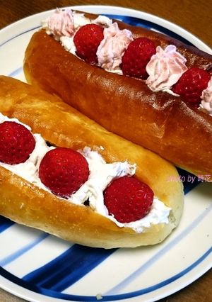 ◆粒あんバターとイチゴのコッペパン◆-レシピのメイン写真