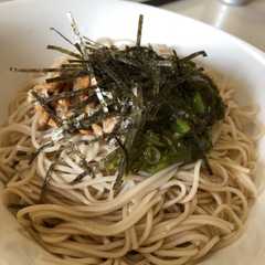 รูปของ 簡単ランチ☆納豆オクラ冷やしそば