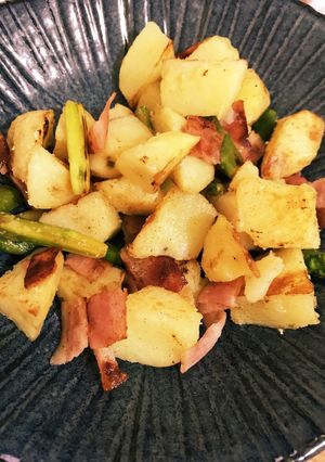シンプル！簡単じゃが芋の大蒜バター炒め-レシピのメイン写真