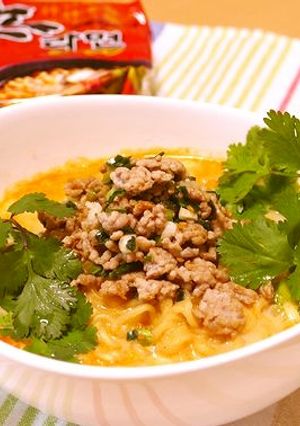豆乳そぼろ辛ラーメン-レシピのメイン写真