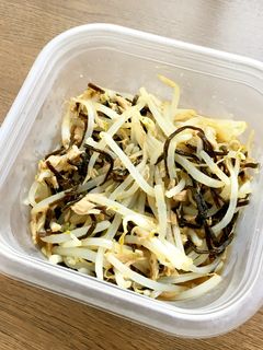 材料4つ、もやしとツナの塩昆布和え-レシピのメイン写真