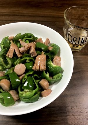 ビールが進む…プリプリピーマンウインナー-レシピのメイン写真