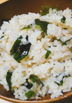 コンビニのわかめおにぎり風☆わかめご飯-レシピのメイン写真