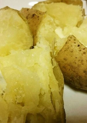ほくほくっ♪レンジで簡単じゃがバター☆-レシピのメイン写真