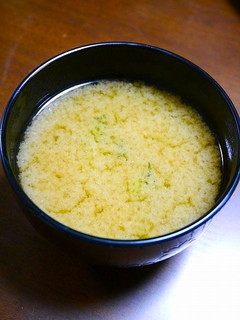 簡単!ブロッコリーの花柄のお味噌汁-レシピのメイン写真