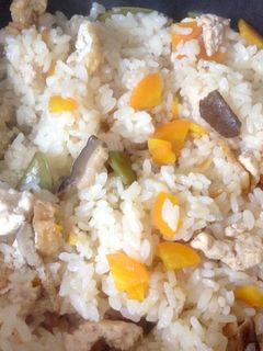 あっさり、簡単に作る、炊き込みご飯-レシピのメイン写真
