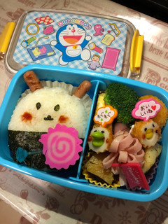 ポークビッツでうさぎおにぎり-レシピのメイン写真