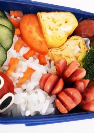 簡単　キャラ弁　はらぺこあおむし-レシピのメイン写真