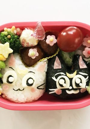 ルナとアルテミス猫弁当 キャラ弁 デコ弁-レシピのメイン写真