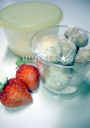 ケーキ屋さんの❤絶品！練乳ボール-レシピのメイン写真