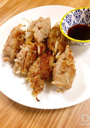 簡単！節約もやしひき肉キュッとにぎって〜-レシピのメイン写真