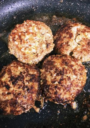 春キャベツのハンバーグ-レシピのメイン写真