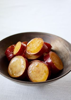 子供大好き♪定番料理【さつま芋の甘煮】-レシピのメイン写真