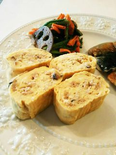 鶏そぼろ入り親子玉子焼き-レシピのメイン写真