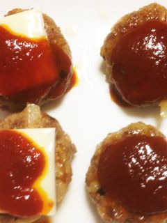 簡単!シンプルなハンバーグです-レシピのメイン写真