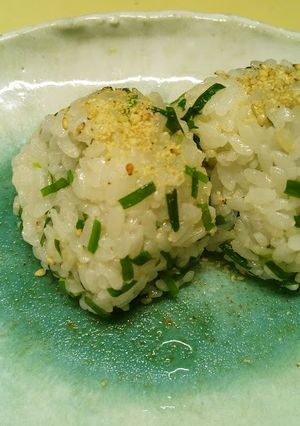 にらおむすび-レシピのメイン写真