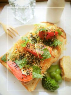 トマト×玉葱の胡麻紫蘇ポン酢和トースト-レシピのメイン写真