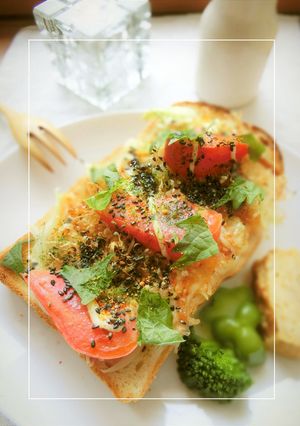 トマト×玉葱の胡麻紫蘇ポン酢和トースト-レシピのメイン写真
