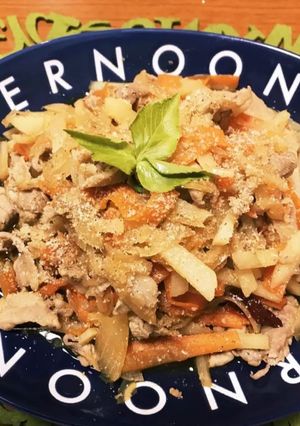 ご飯がモリモリ進む豚じゃが甘辛炒め♪-レシピのメイン写真