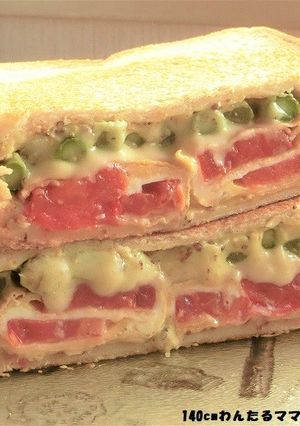 アスパラとトマトオムレツのチーズサンド-レシピのメイン写真