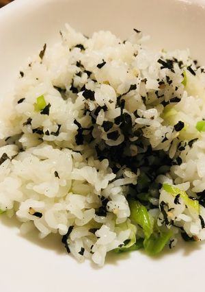 ネギ＆わかめふりかけの炒めごはん-レシピのメイン写真