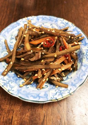 おふくろの味の定番 きんぴら牛蒡-レシピのメイン写真