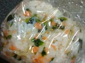 ☆シャケとちりめんじゃこのおにぎり☆-レシピのメイン写真