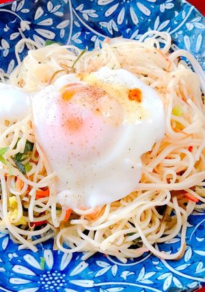 梅しそ香る素麺チャンプルーに温泉卵-レシピのメイン写真