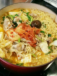 夏にピッタリ☆辛ラーメン鍋-レシピのメイン写真