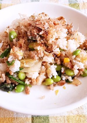 枝豆とミンチの焼き飯-レシピのメイン写真