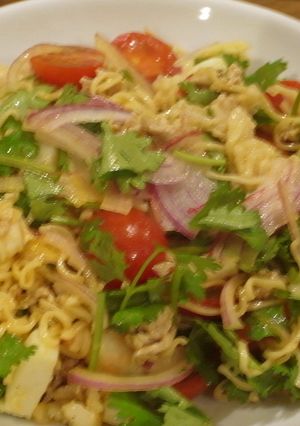 インスタント麺のサラダ-レシピのメイン写真