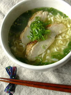 鶏ハムdeチャーシューで*美味*艶うどん-レシピのメイン写真