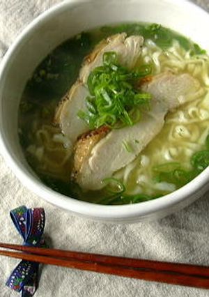 鶏ハムdeチャーシューで*美味*艶うどん-レシピのメイン写真