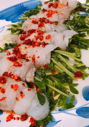 電子レンジで簡単！ピリ辛豆苗の豚肉巻き！-レシピのメイン写真
