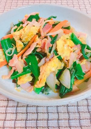 ღ葉付き玉ねぎと卵のバターしょうゆ炒めღ-レシピのメイン写真